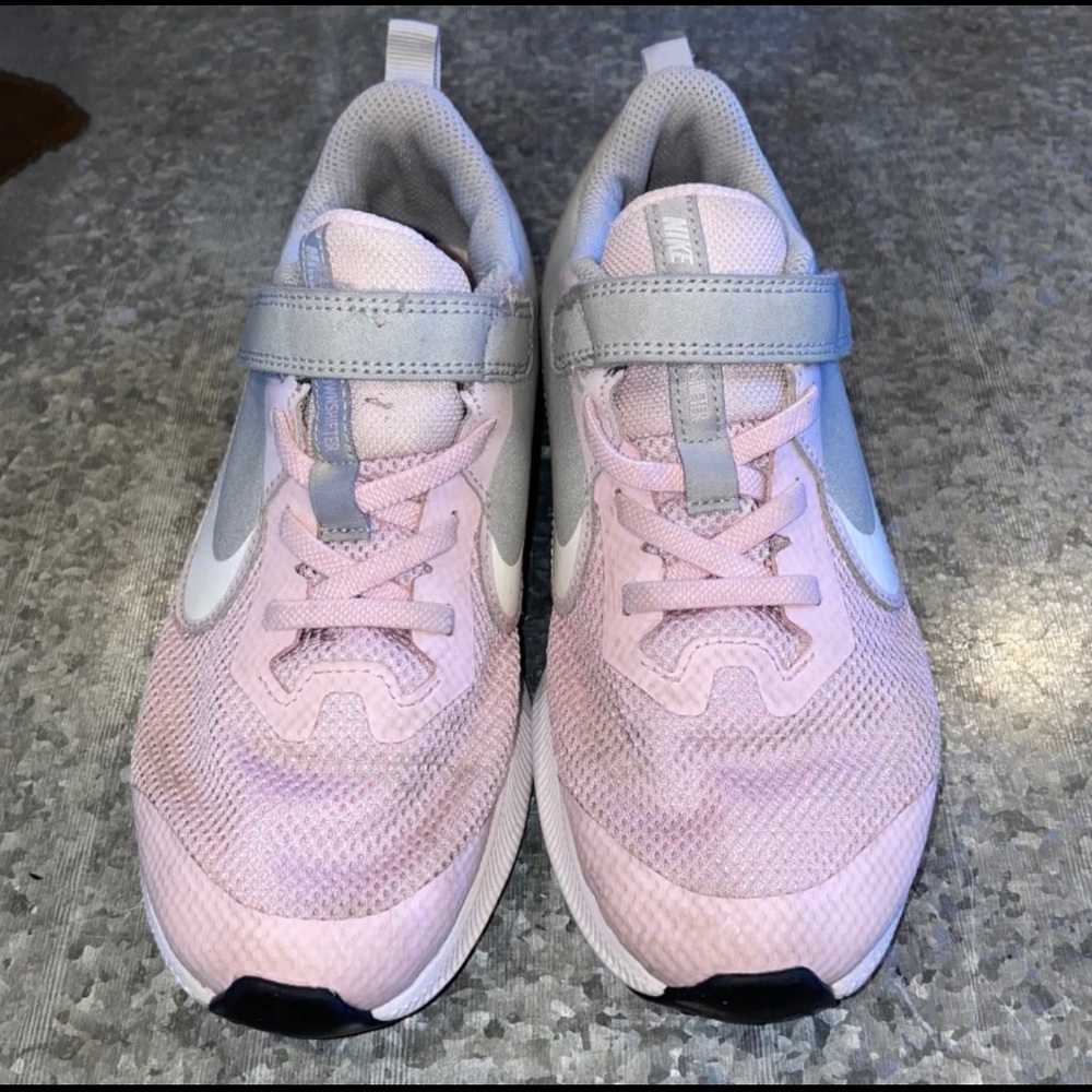 Nike pink and gray tennis shoes size 2